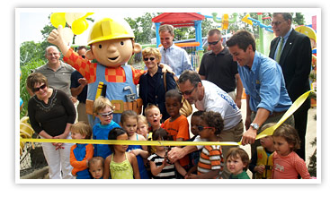 World Waterpark Article: Ribbon Cutting at SplashDown Beach
